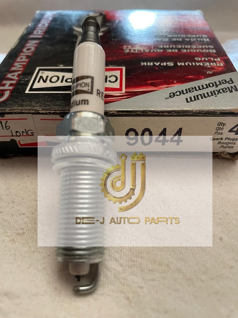 SPARK PLUGS (16/16 CHAMPION 9044)